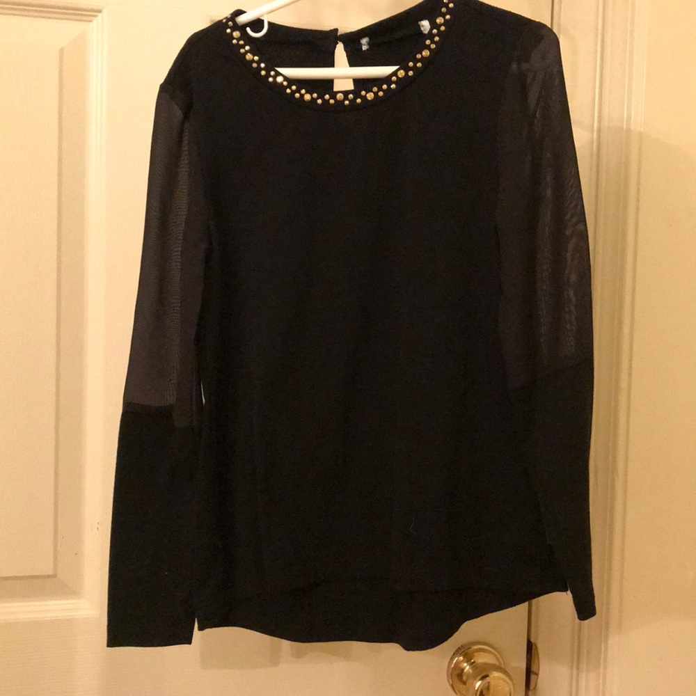 Black nice going out shirt